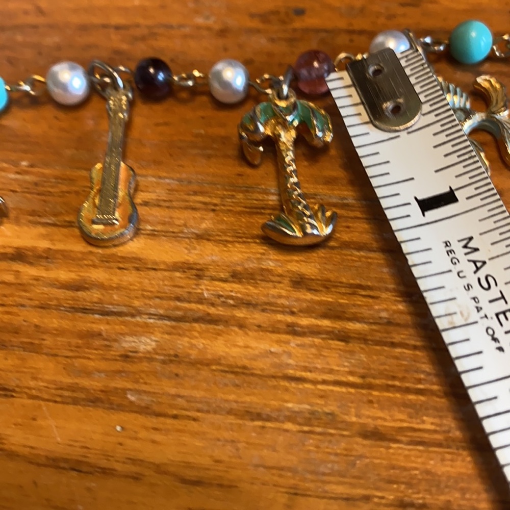 VTG 60’s gold tone Hawaii souvenir charm bracelet - Picture 7 of 7